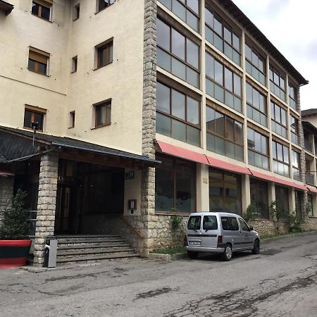 Hotel Bon Repos Bellver De Cerdanya Luaran gambar