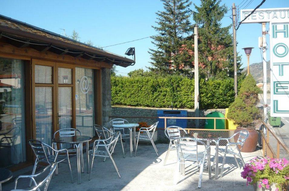 Hotel Bon Repos Bellver De Cerdanya Luaran gambar