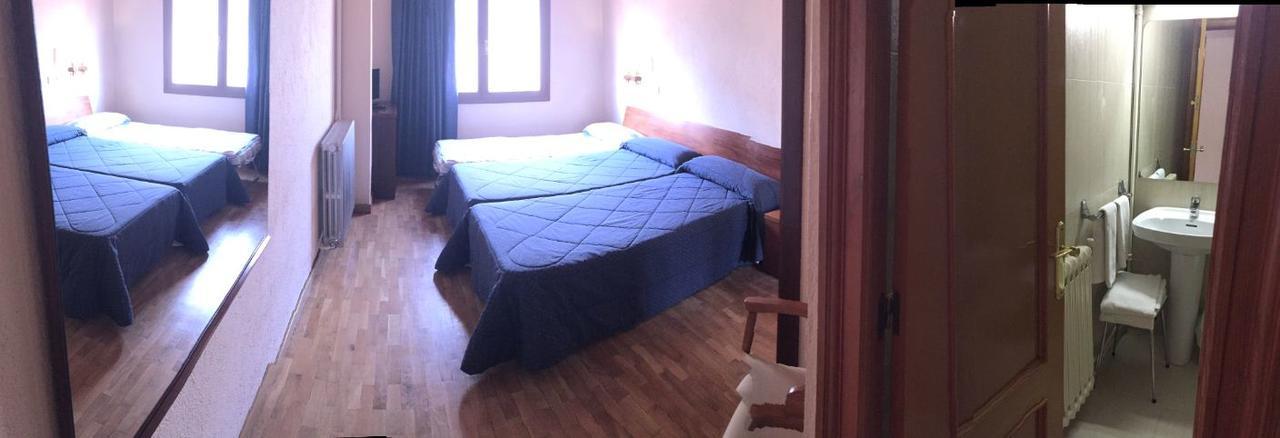 Hotel Bon Repos Bellver De Cerdanya Luaran gambar